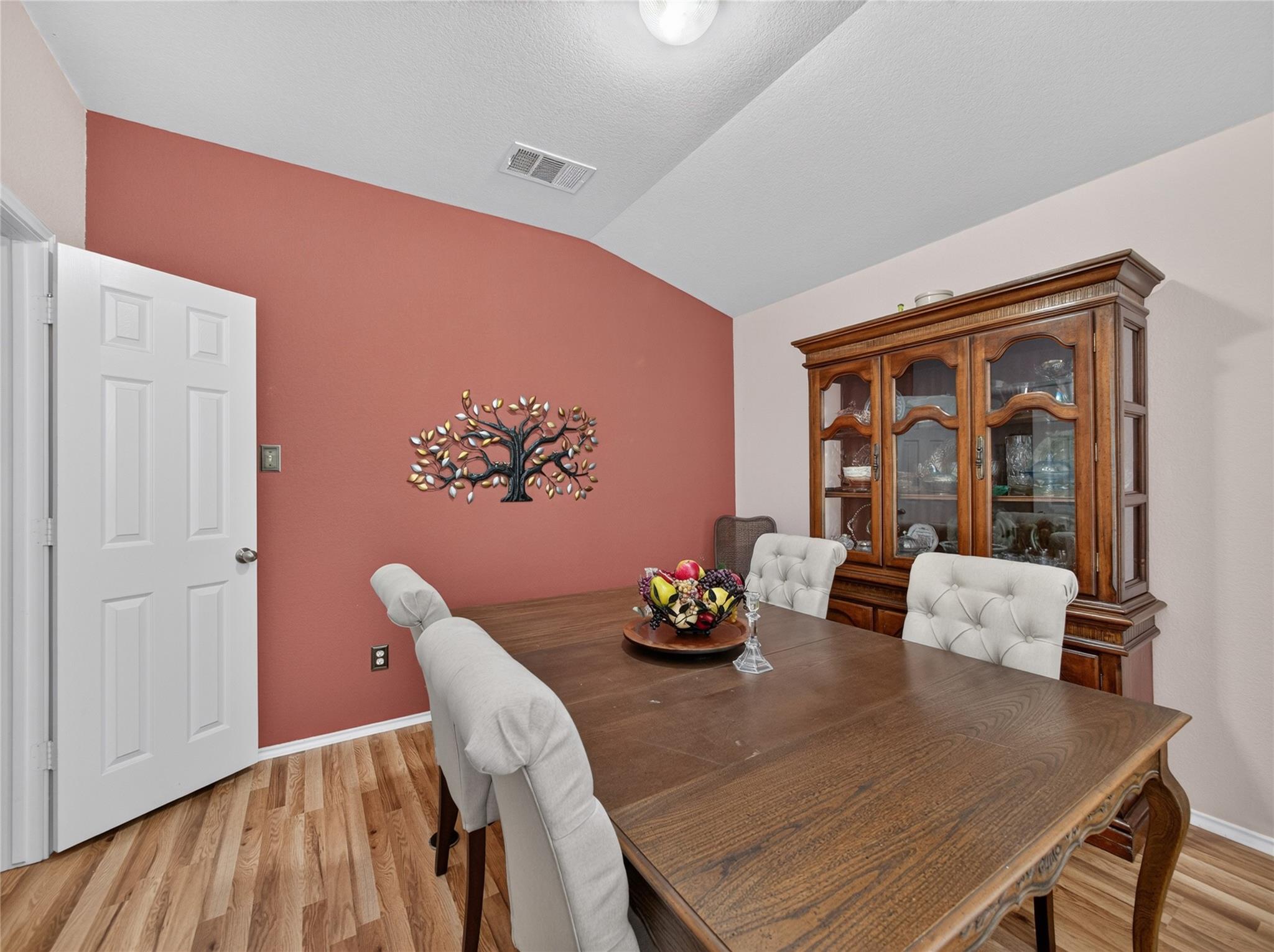 427 Buckingham DR — photo 5
