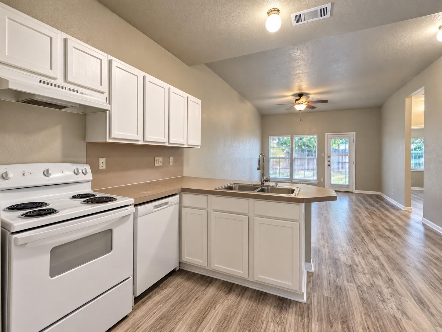 1235 Armadillo RD #B — photo 3