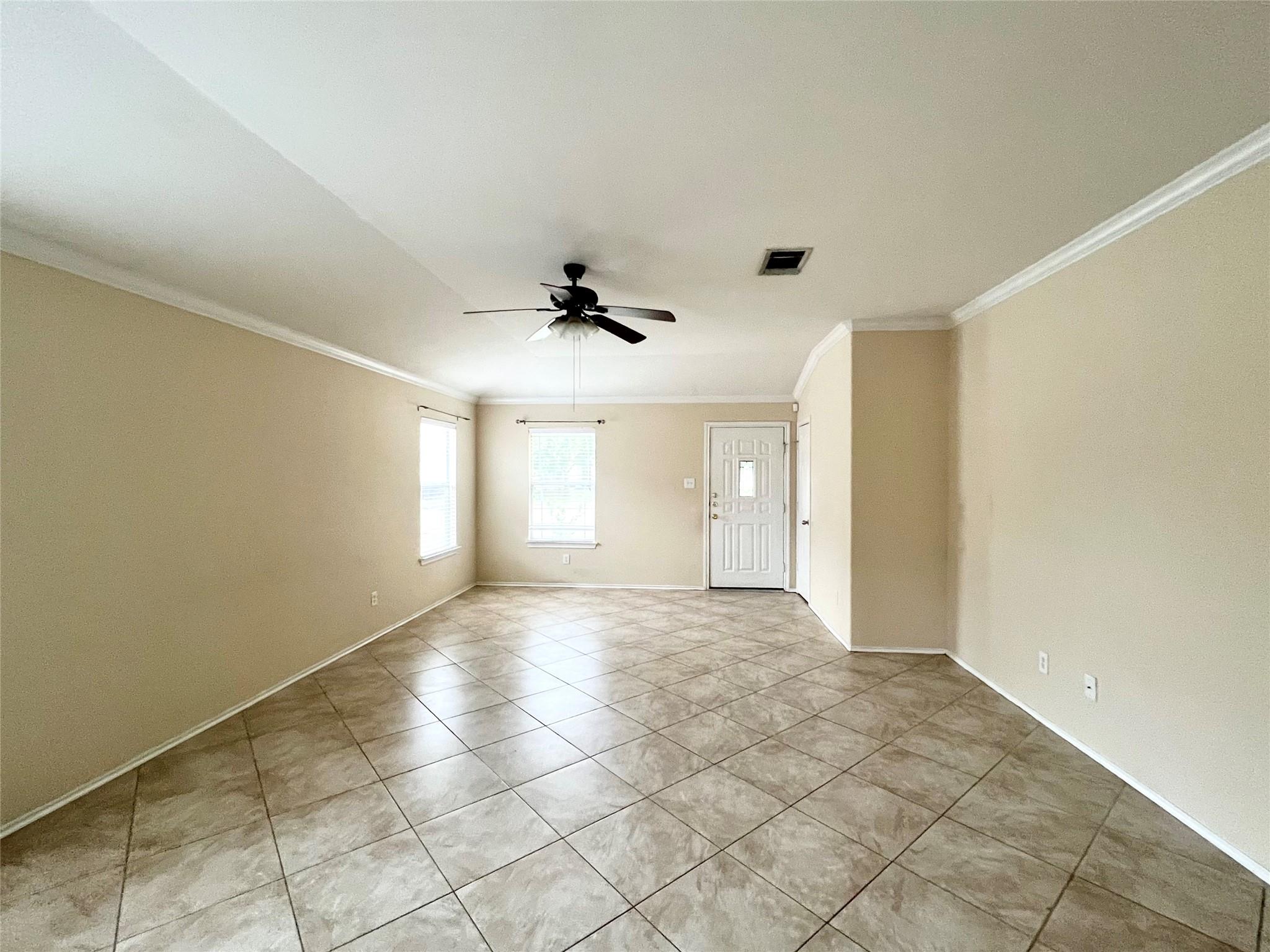 2428 Green Meadows LN — photo 5