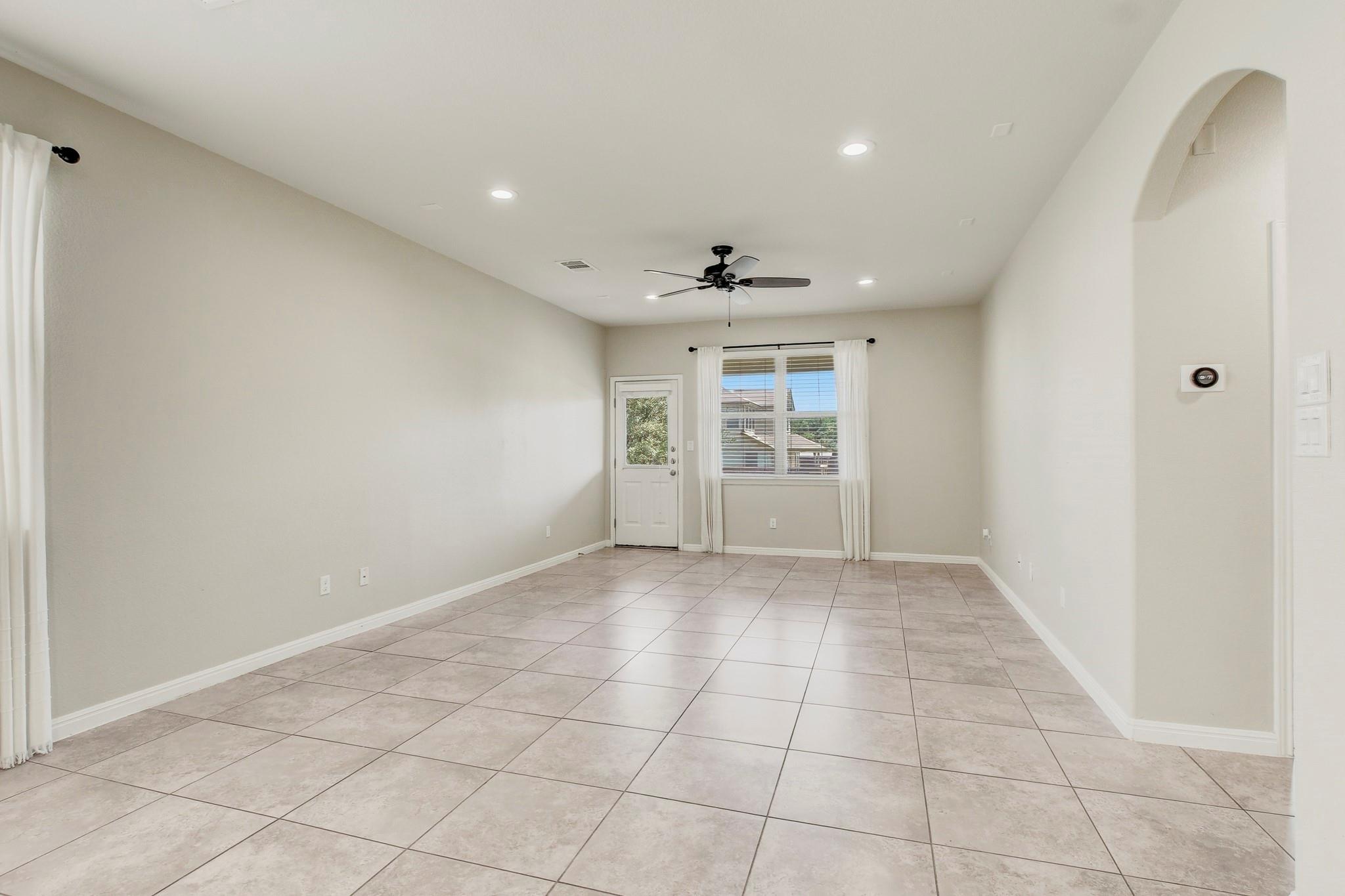 356 Quarry LN — photo 5