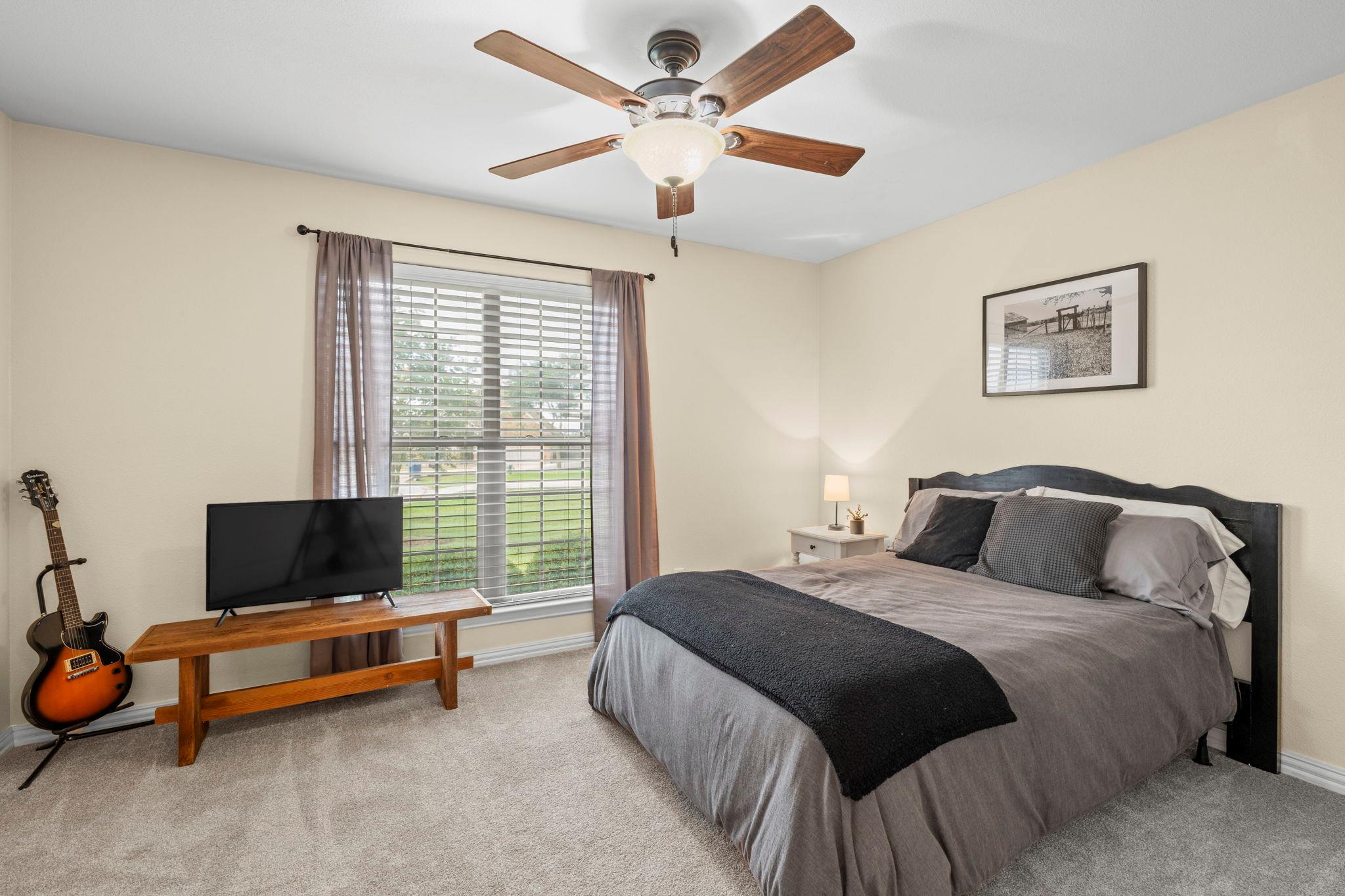 104 Madison LN — photo 4
