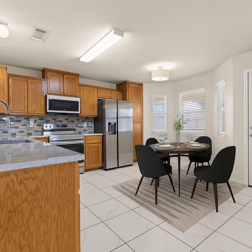 4703 Stonehaven DR — photo 5