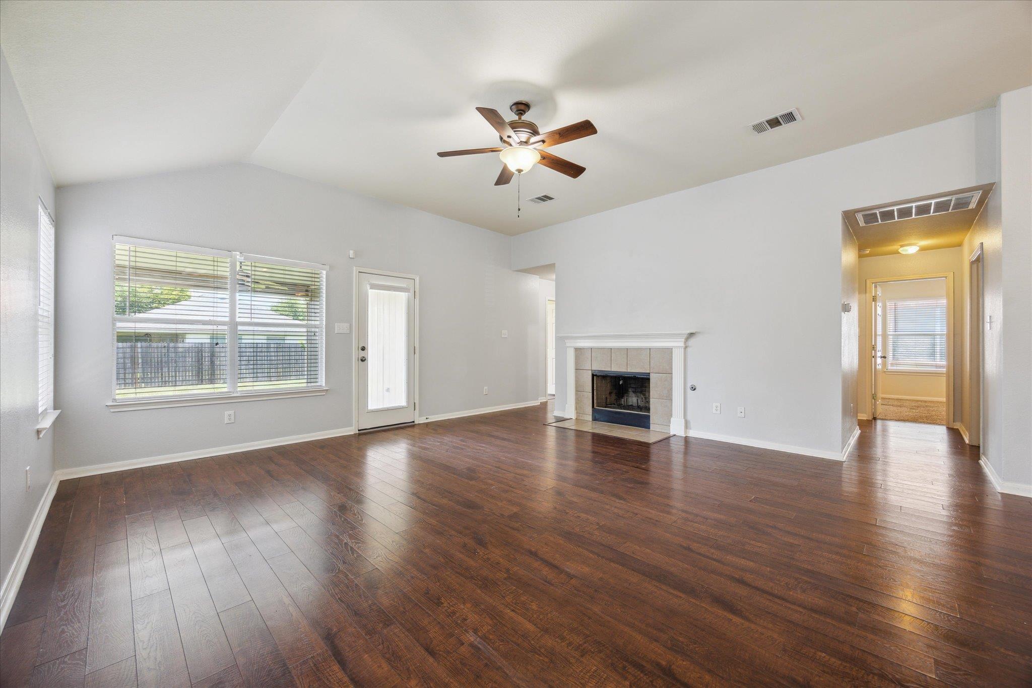 3813 Bandice LN — photo 3