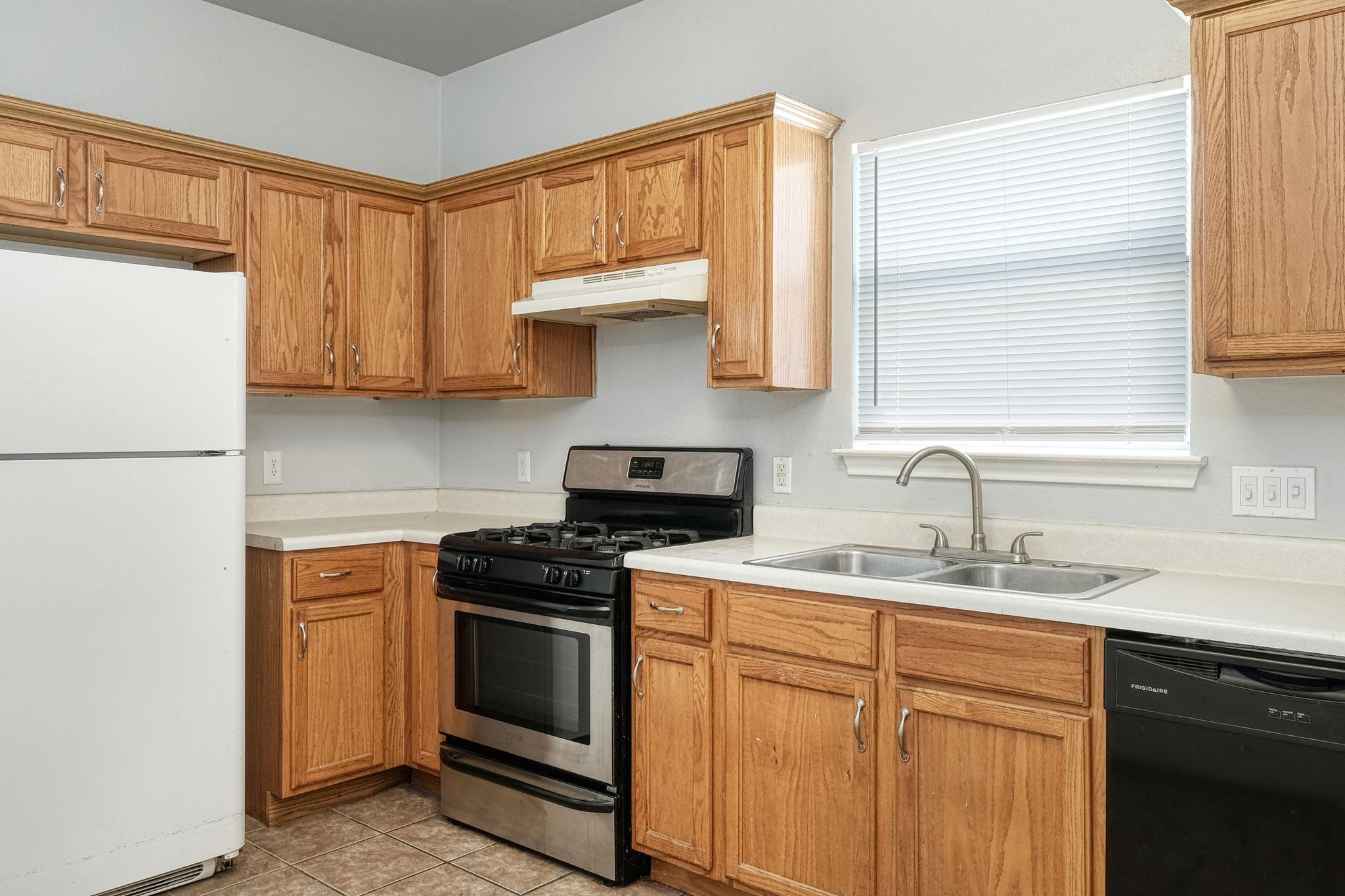 2802 SOUTHAMPTON WAY #A — photo 5