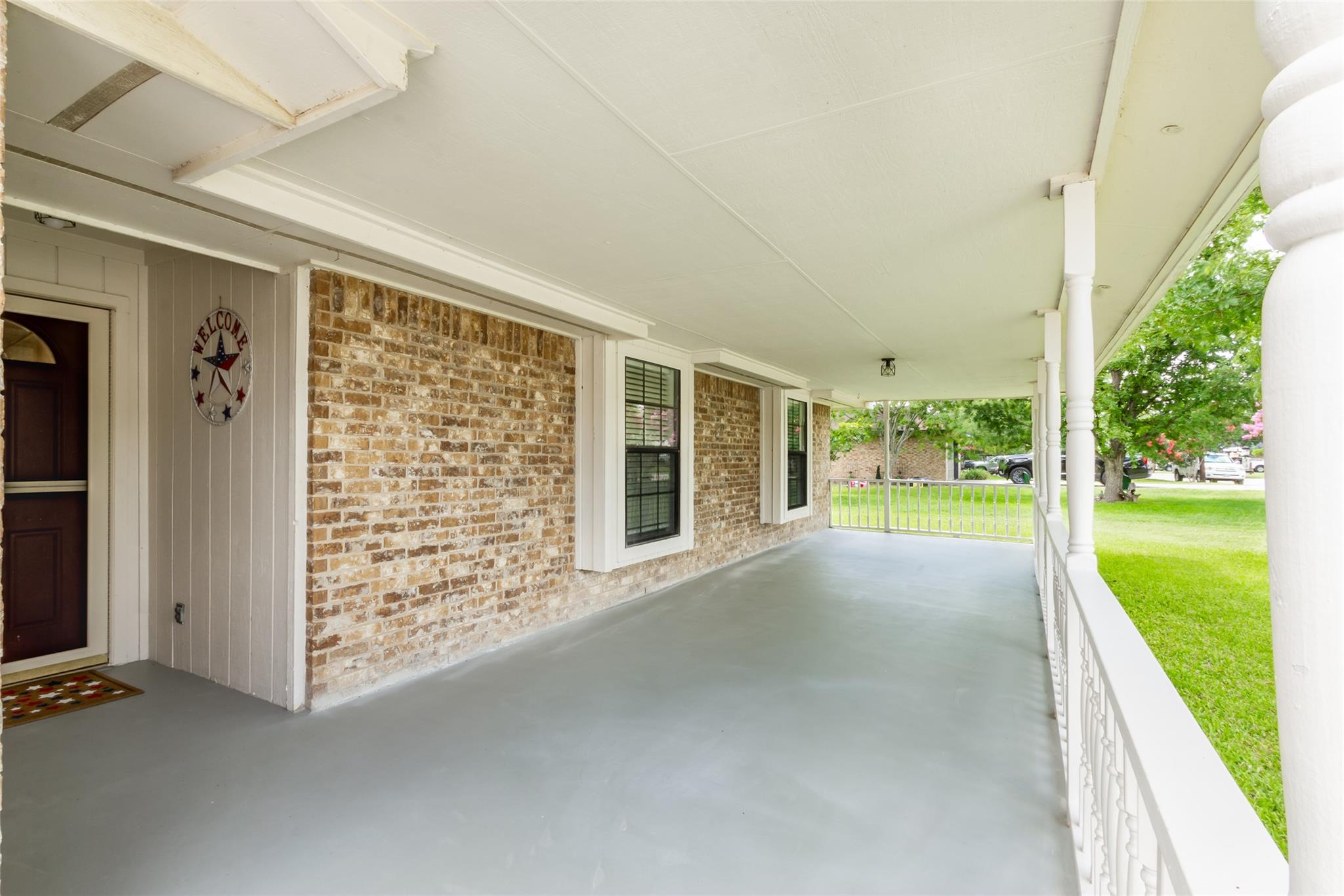 1237 Oleander DR — photo 4