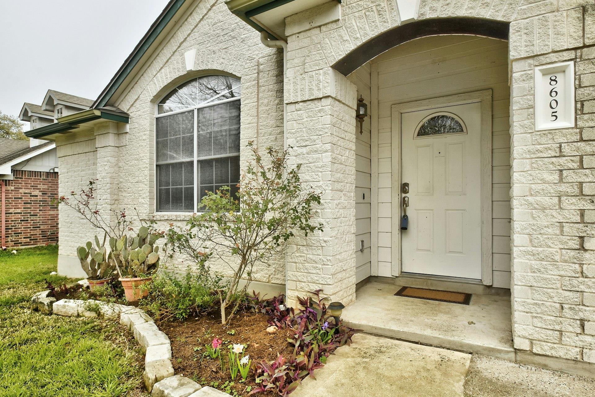 8605 Ganttcrest DR — photo 3