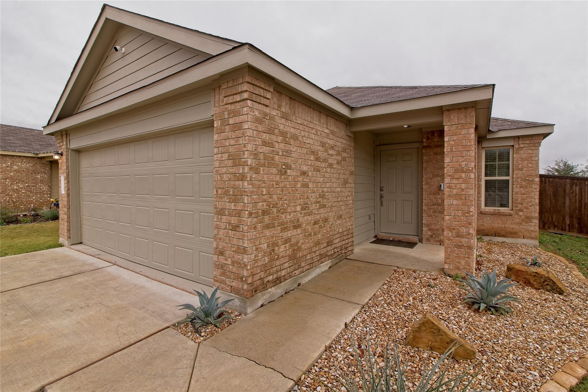 108 Circle WAY — photo 5
