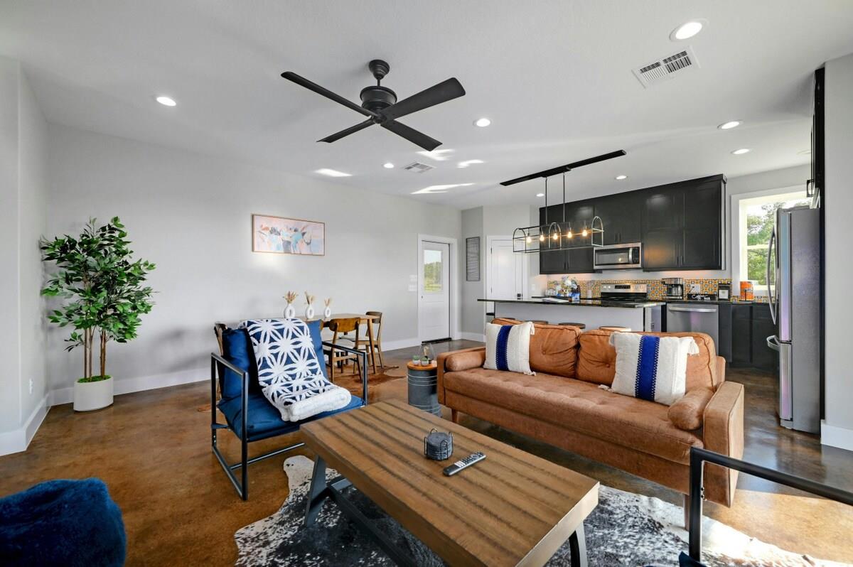 8952 Ranch Rd 165 — photo 5