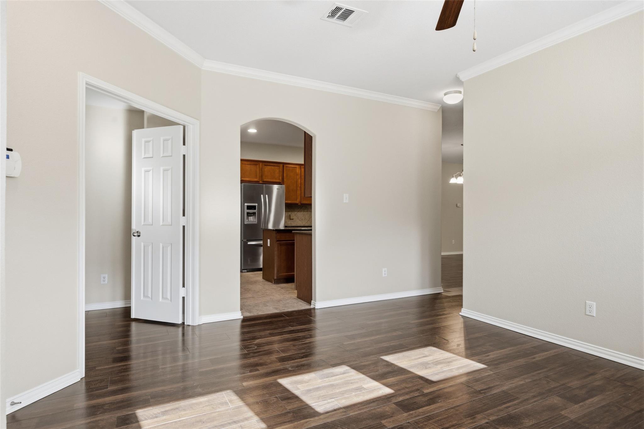 1069 Talley LOOP — photo 4