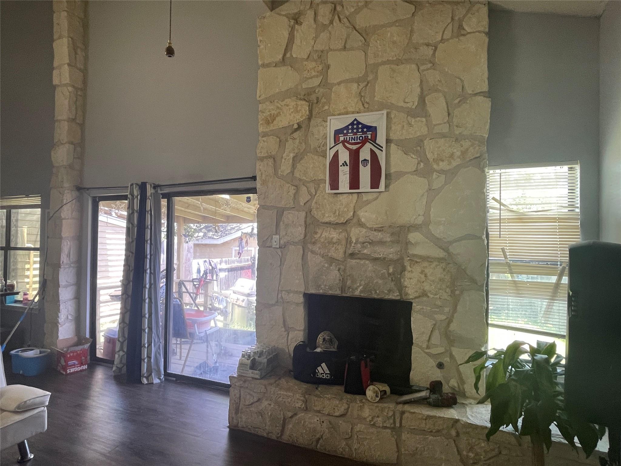 16021 Windermere DR — photo 3
