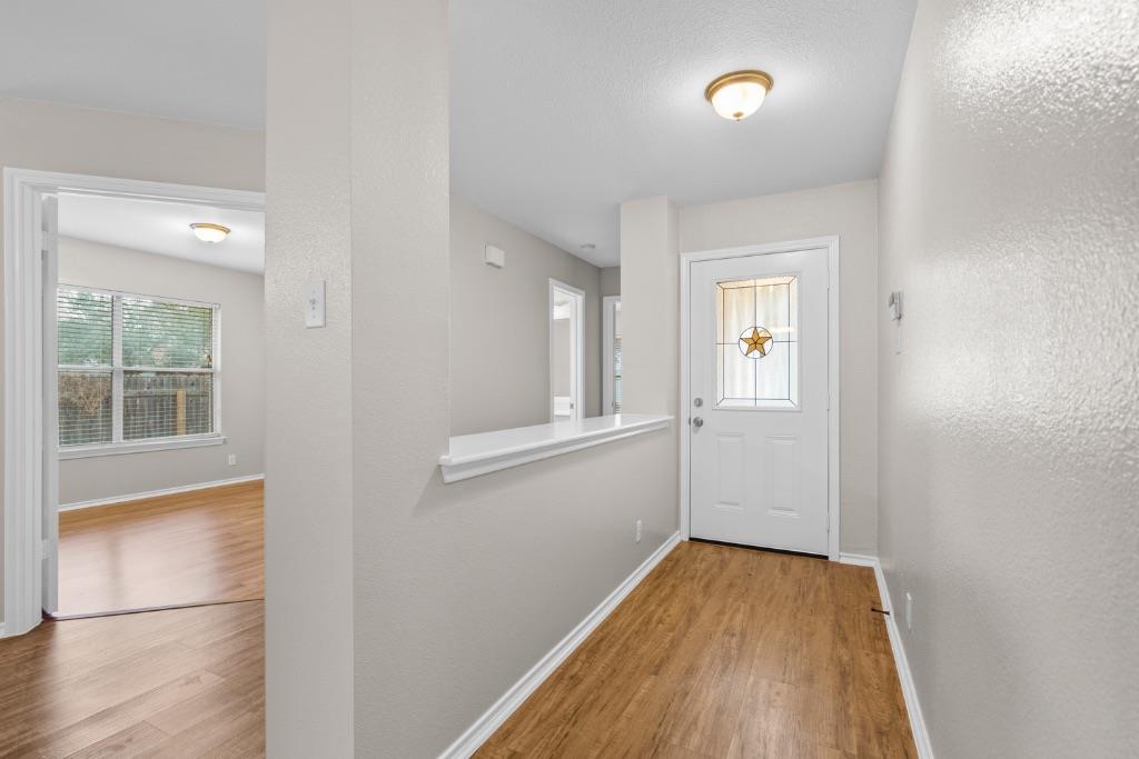 905 Lodosa DR — photo 3