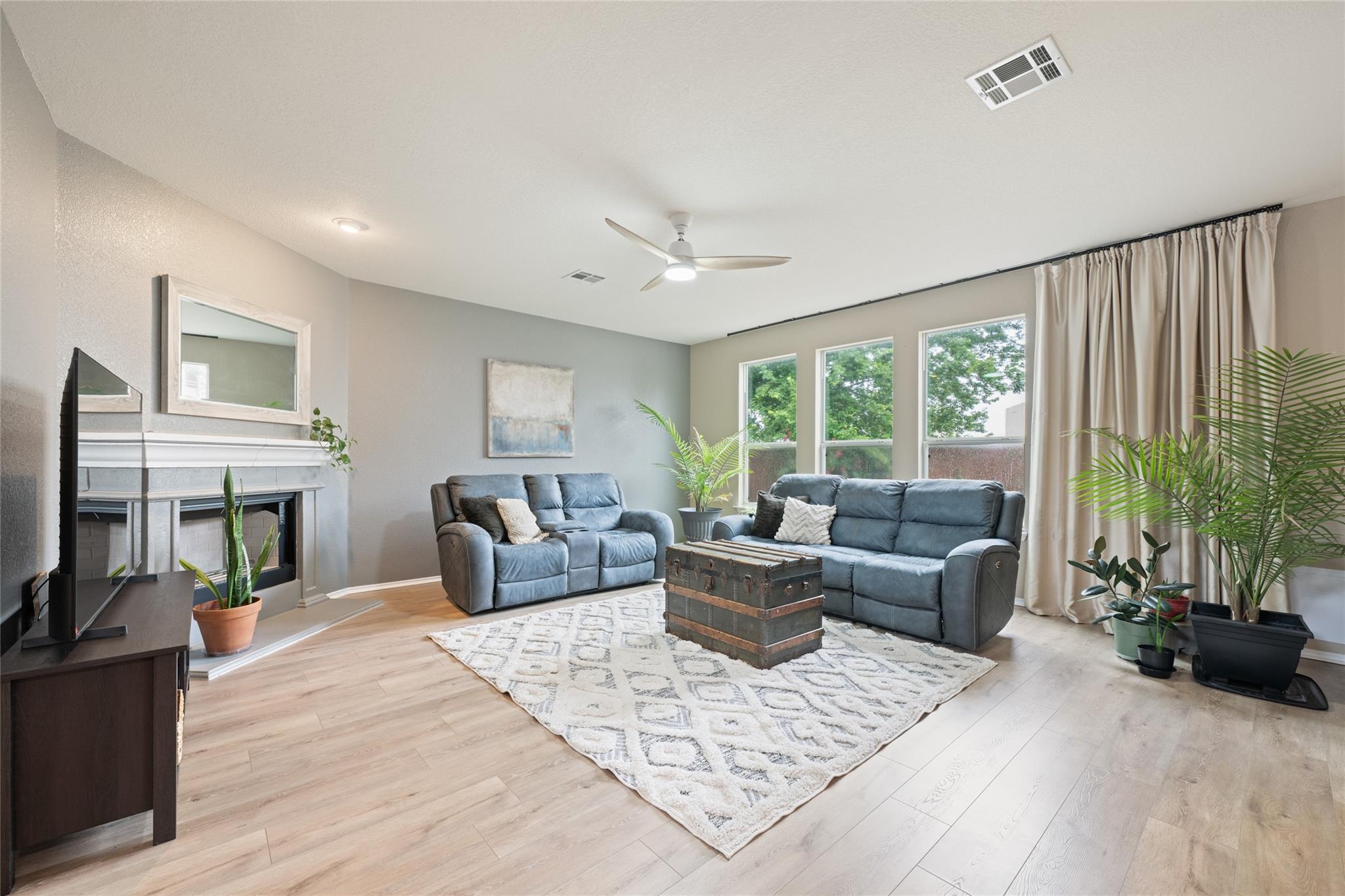 2405 Rachel CT — photo 4