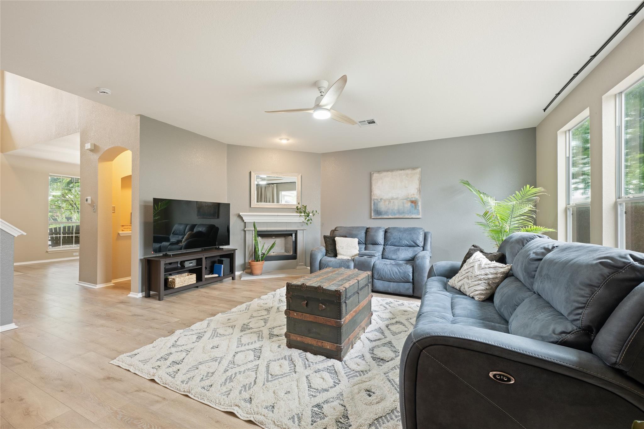 2405 Rachel CT — photo 3