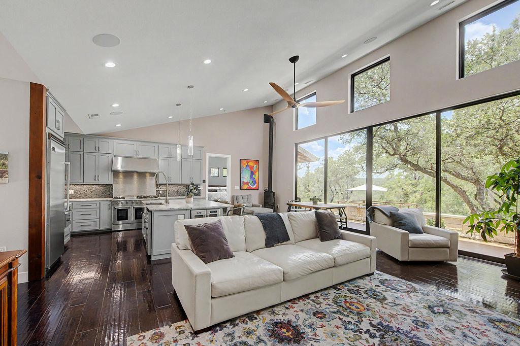 172 Bluff TRL — photo 3