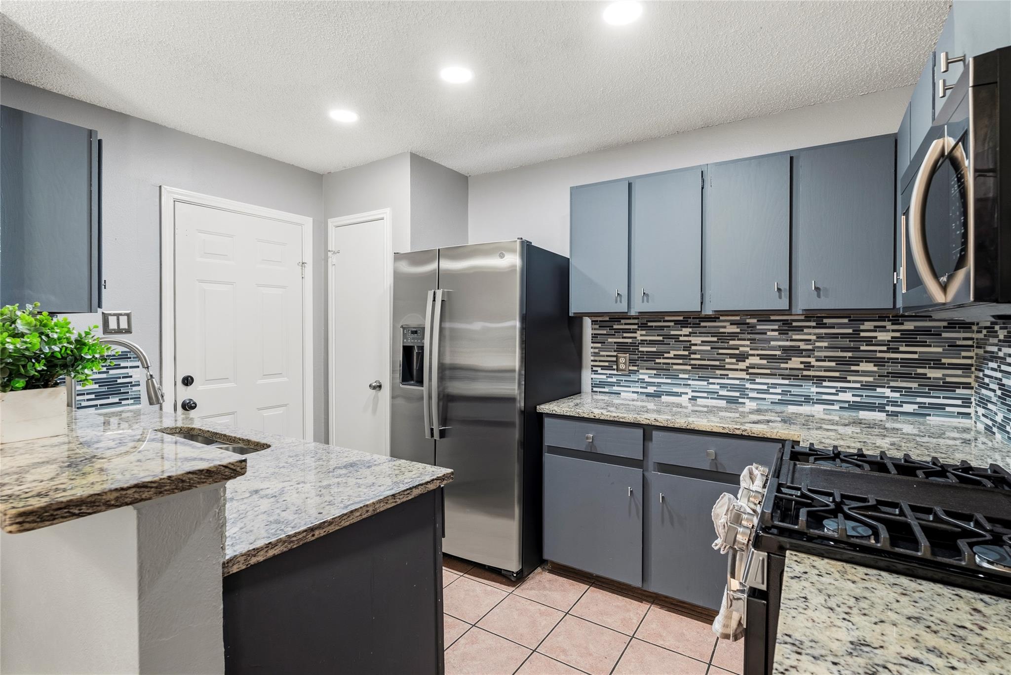 12307 Emery Oaks RD — photo 3