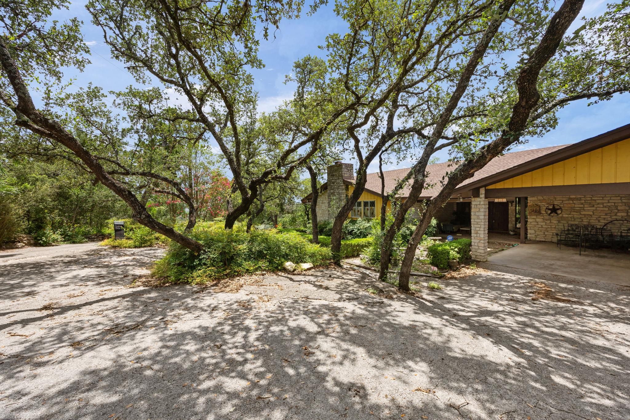 468 Spiller LN — photo 3