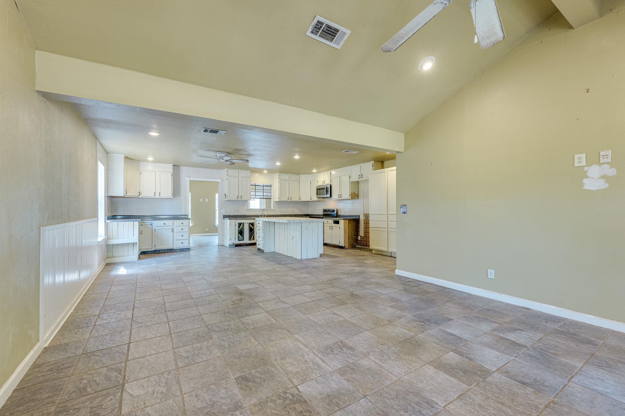 122 Winding Creek RD — photo 3