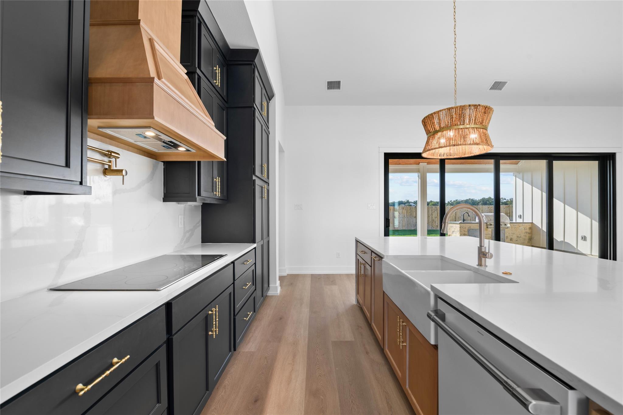 6756 Kings Mill DR — photo 4