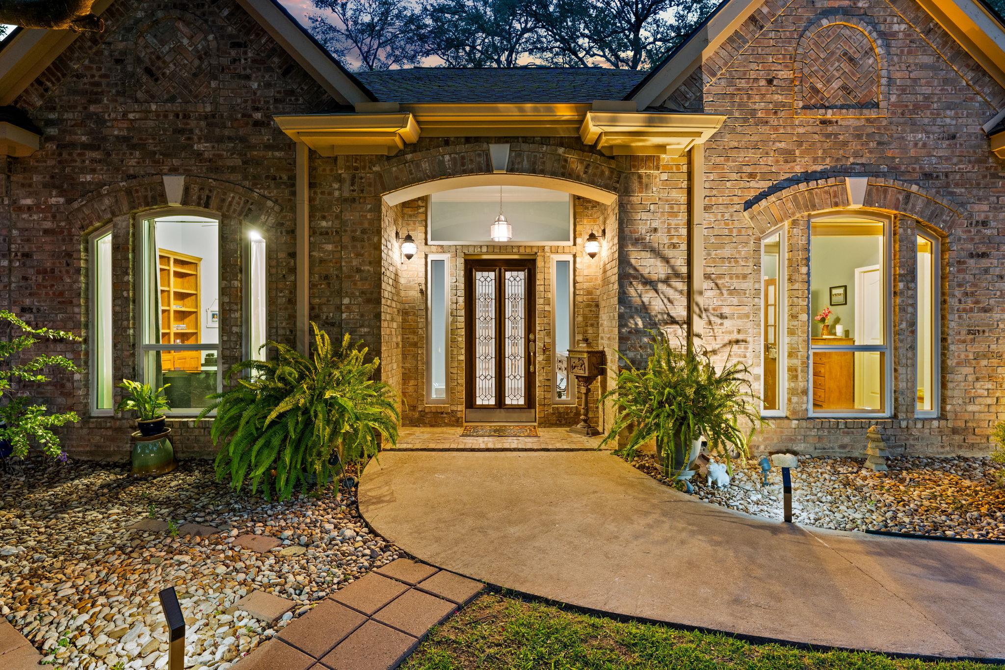 2700 Pearce RD — photo 4