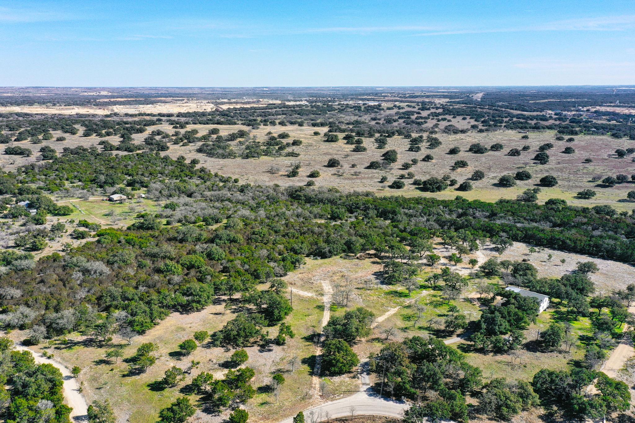 240 Pecan BR — photo 3