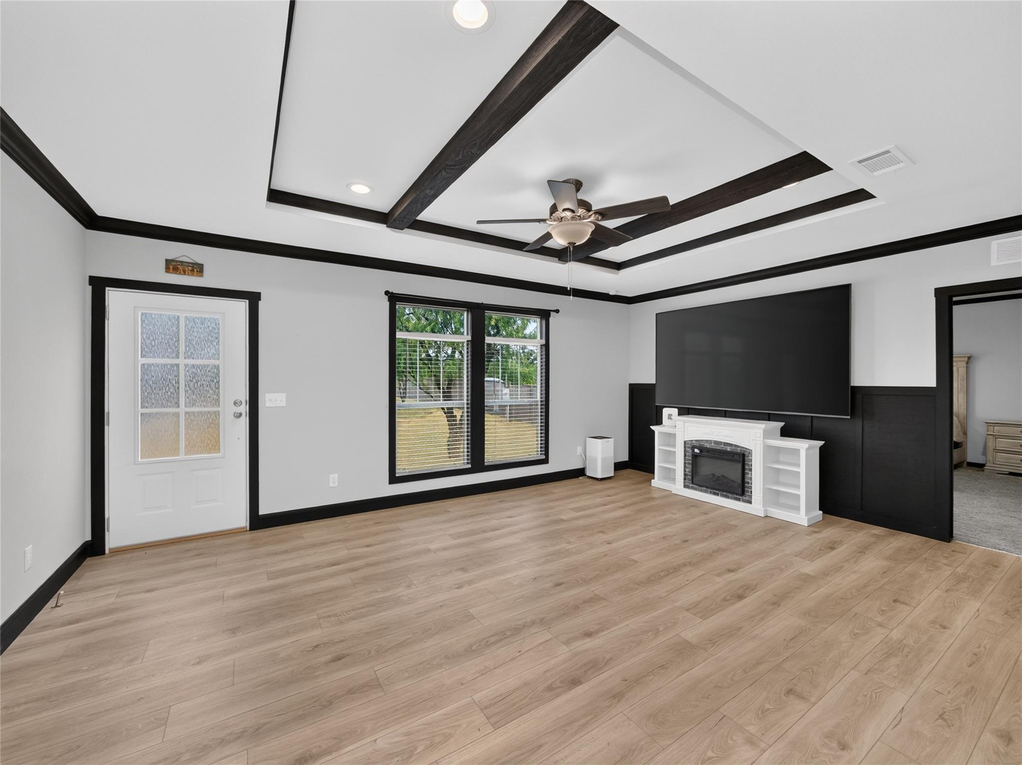 1106 Hi Line DR — photo 5