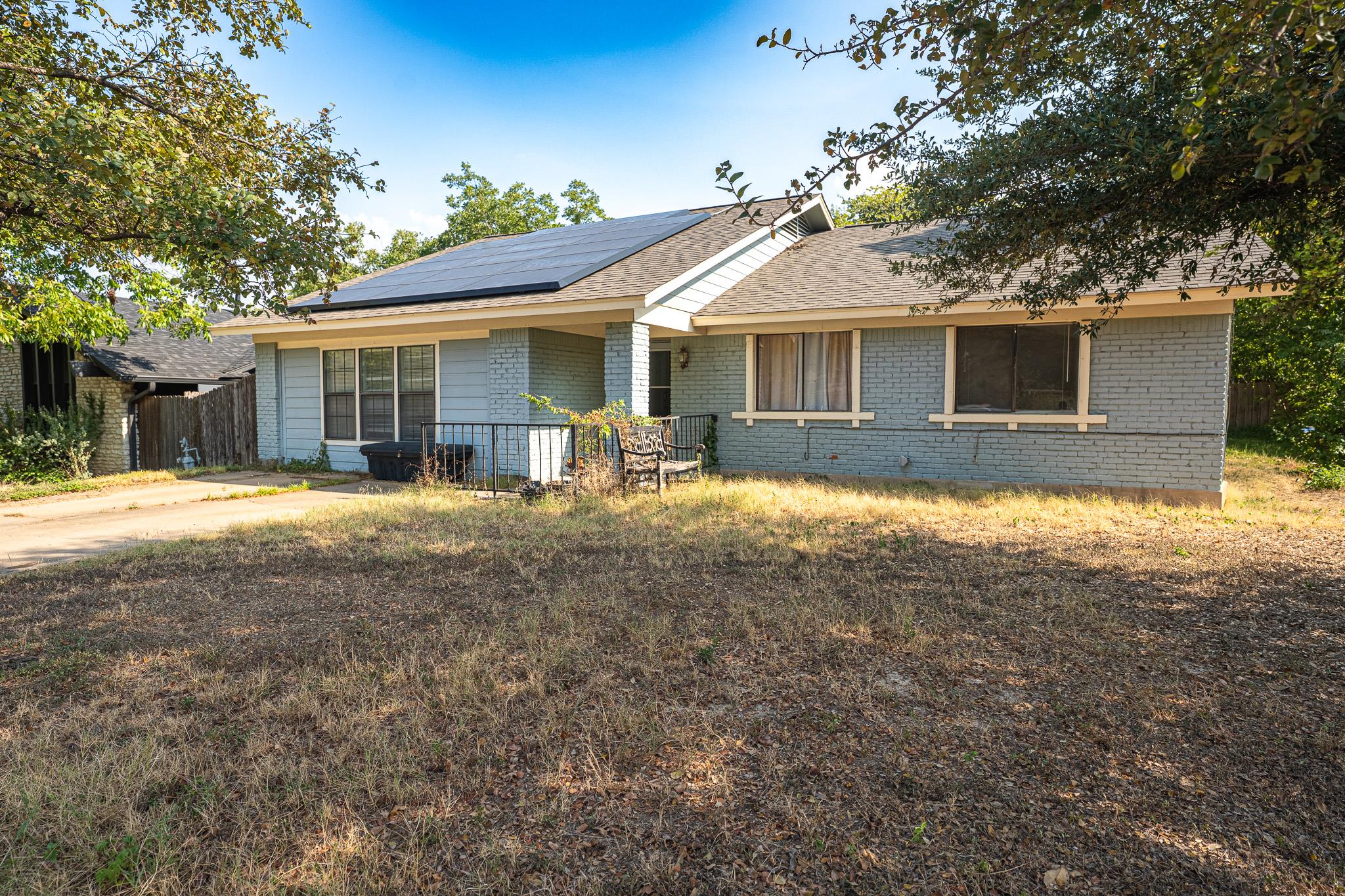 1404 Manford Hill DR — photo 3