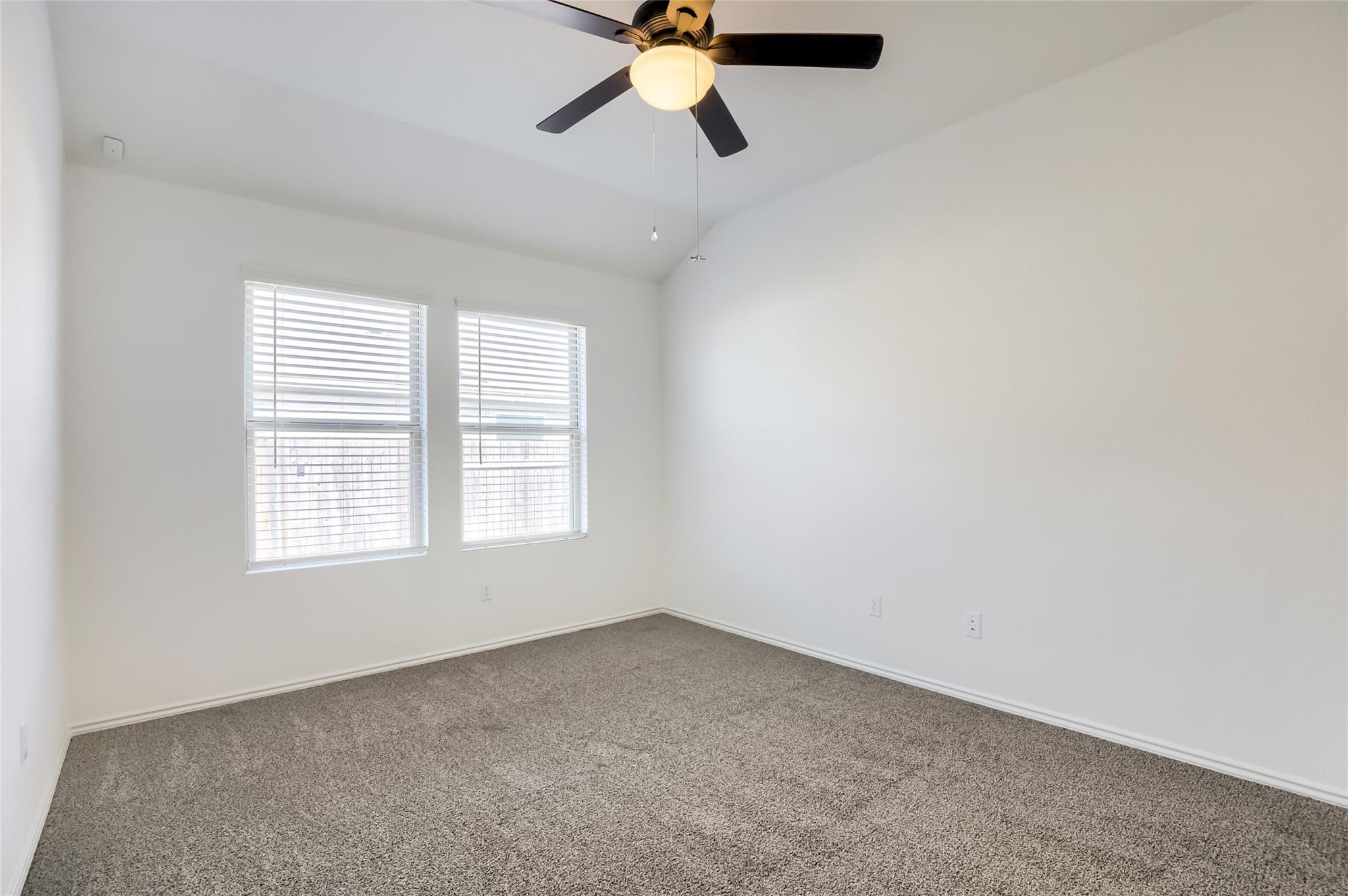309 Colthorpe LN — photo 4