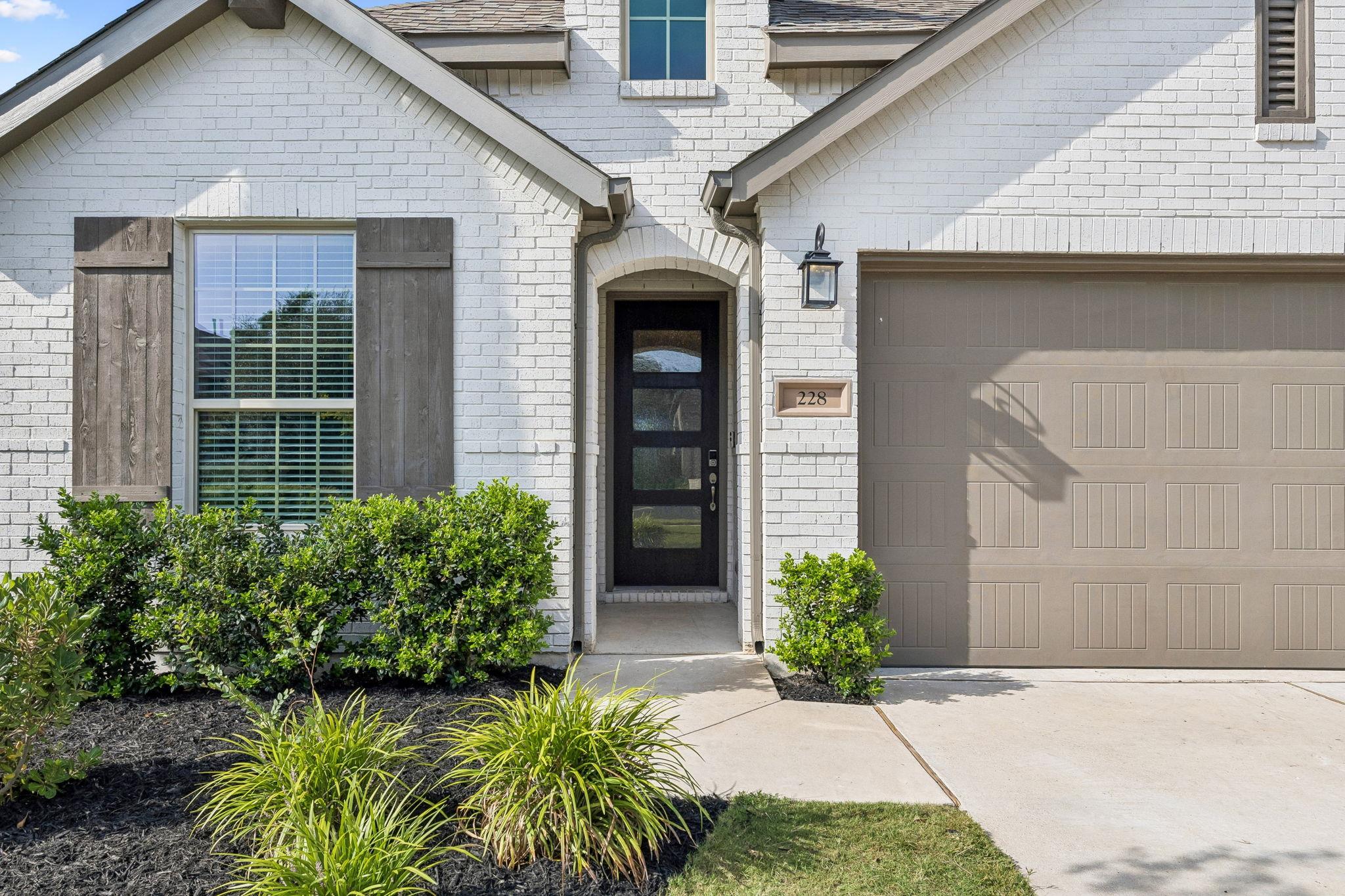 228 Arrowhead Mound RD — photo 3