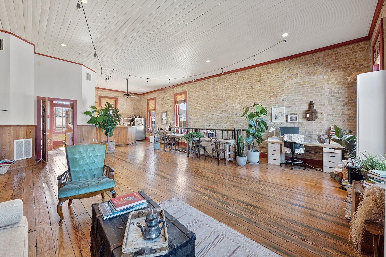 707 Chestnut ST — photo 3