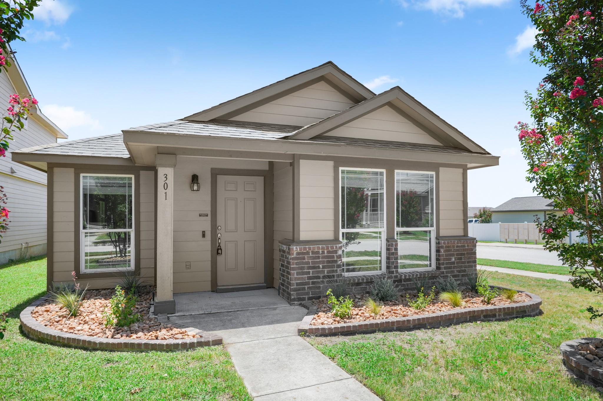 301 Cane River RD — photo 4