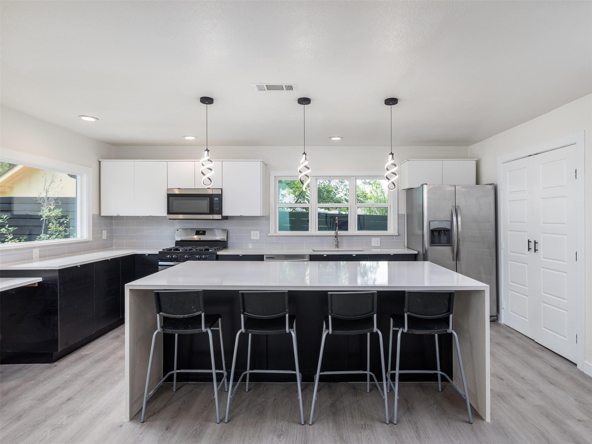 6702 Rockridge CT — photo 5