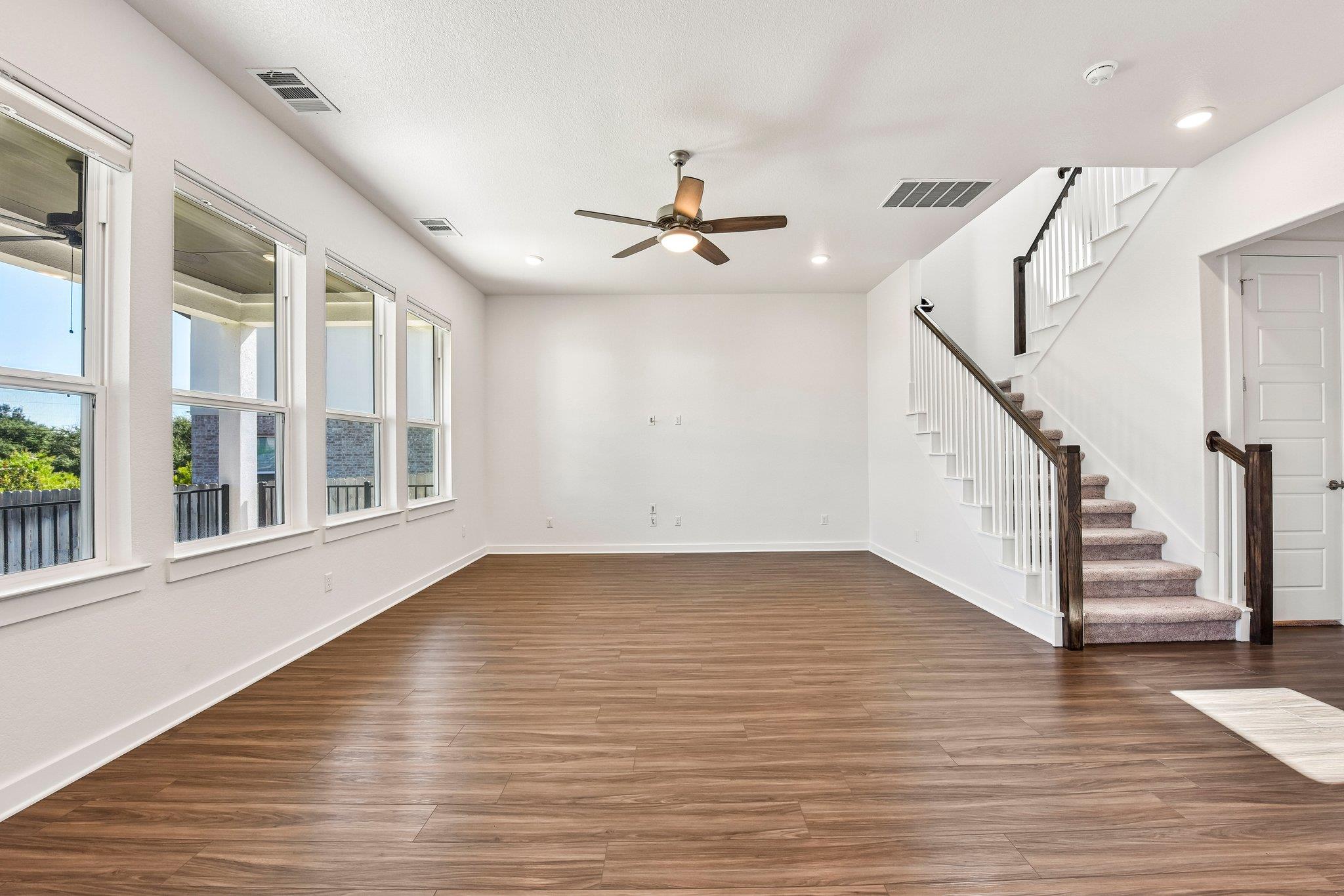 1209 Willie Ranch WAY — photo 4