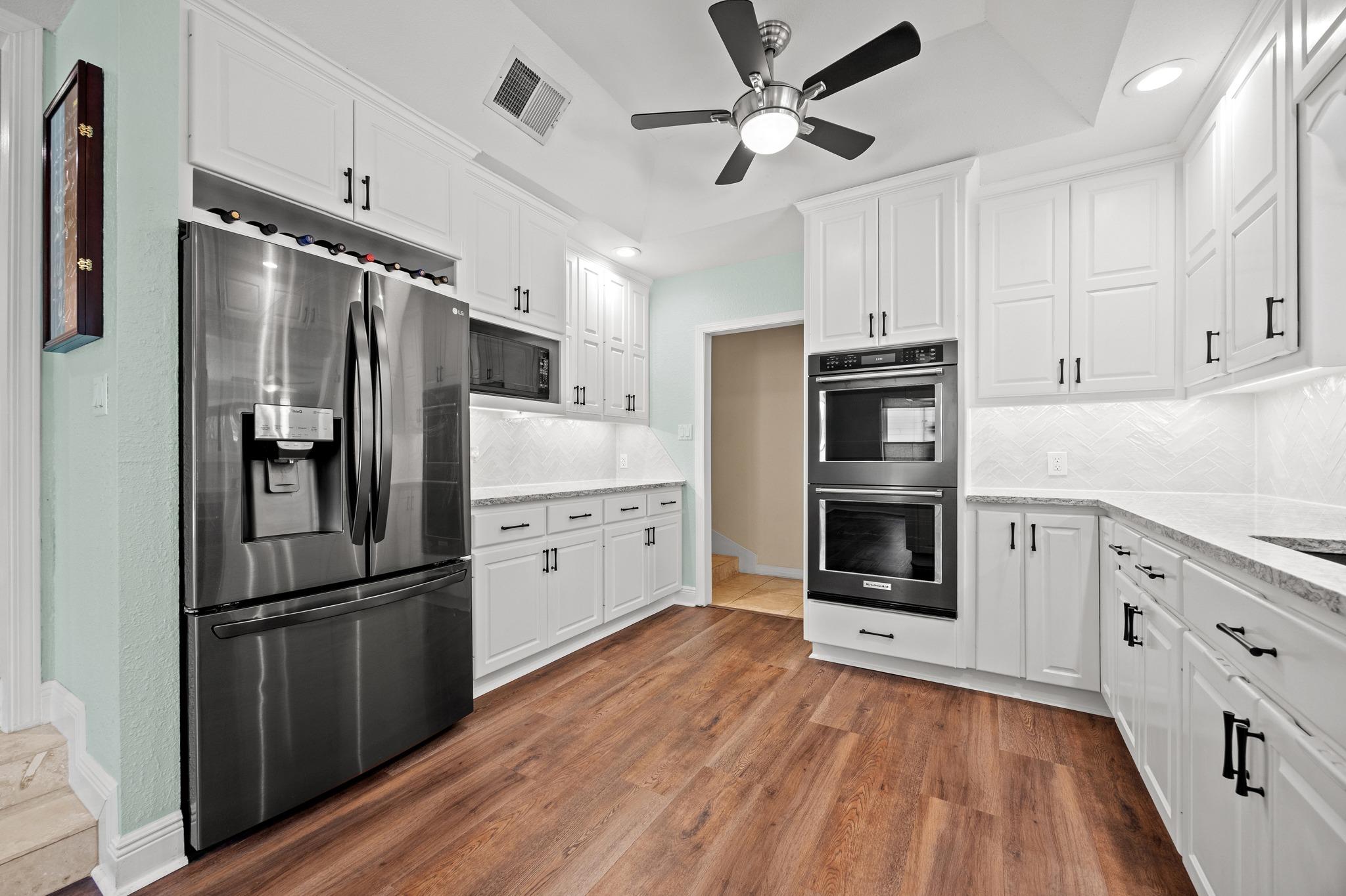 10805 Spicewood PKWY — photo 4