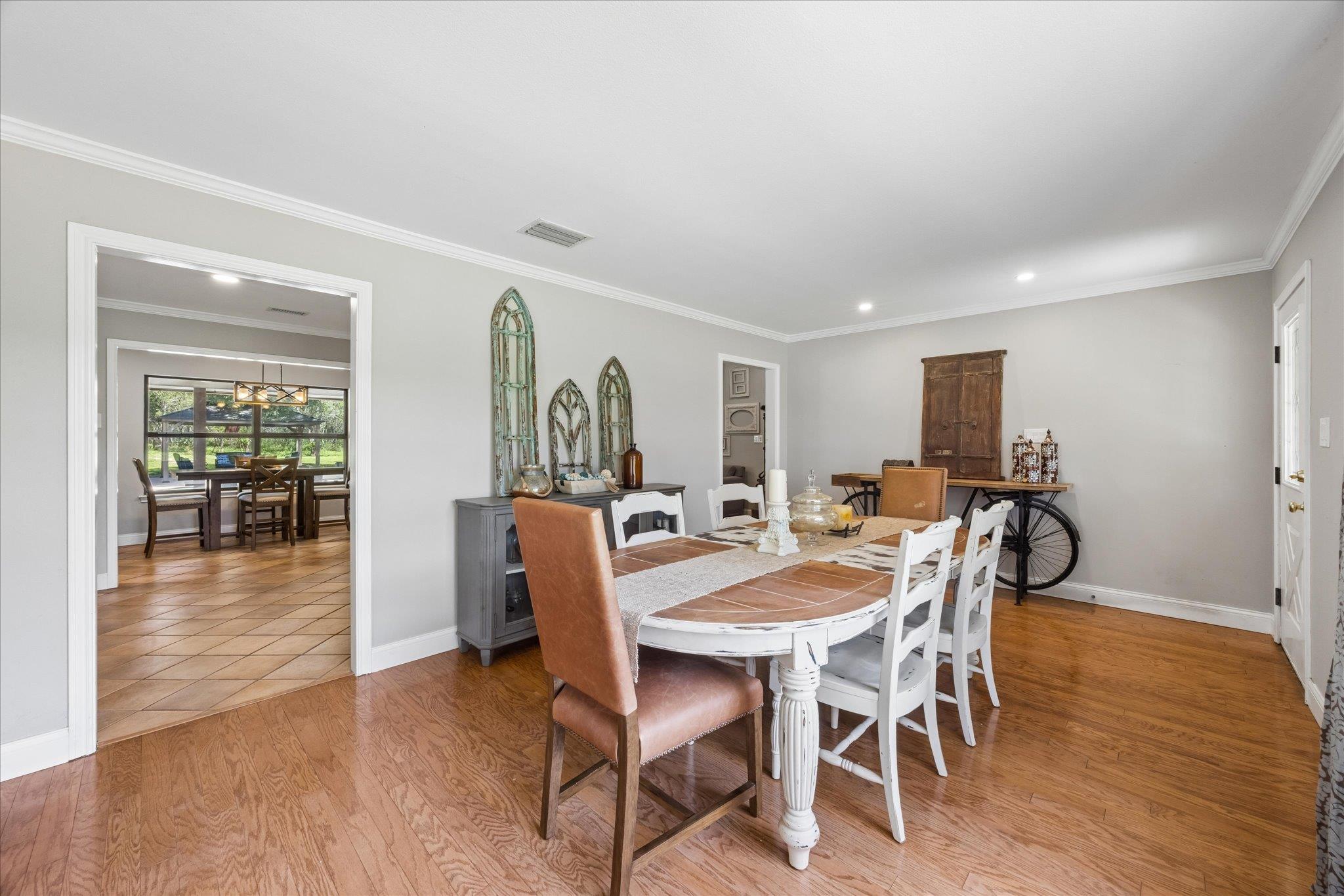 208 Maple DR — photo 5