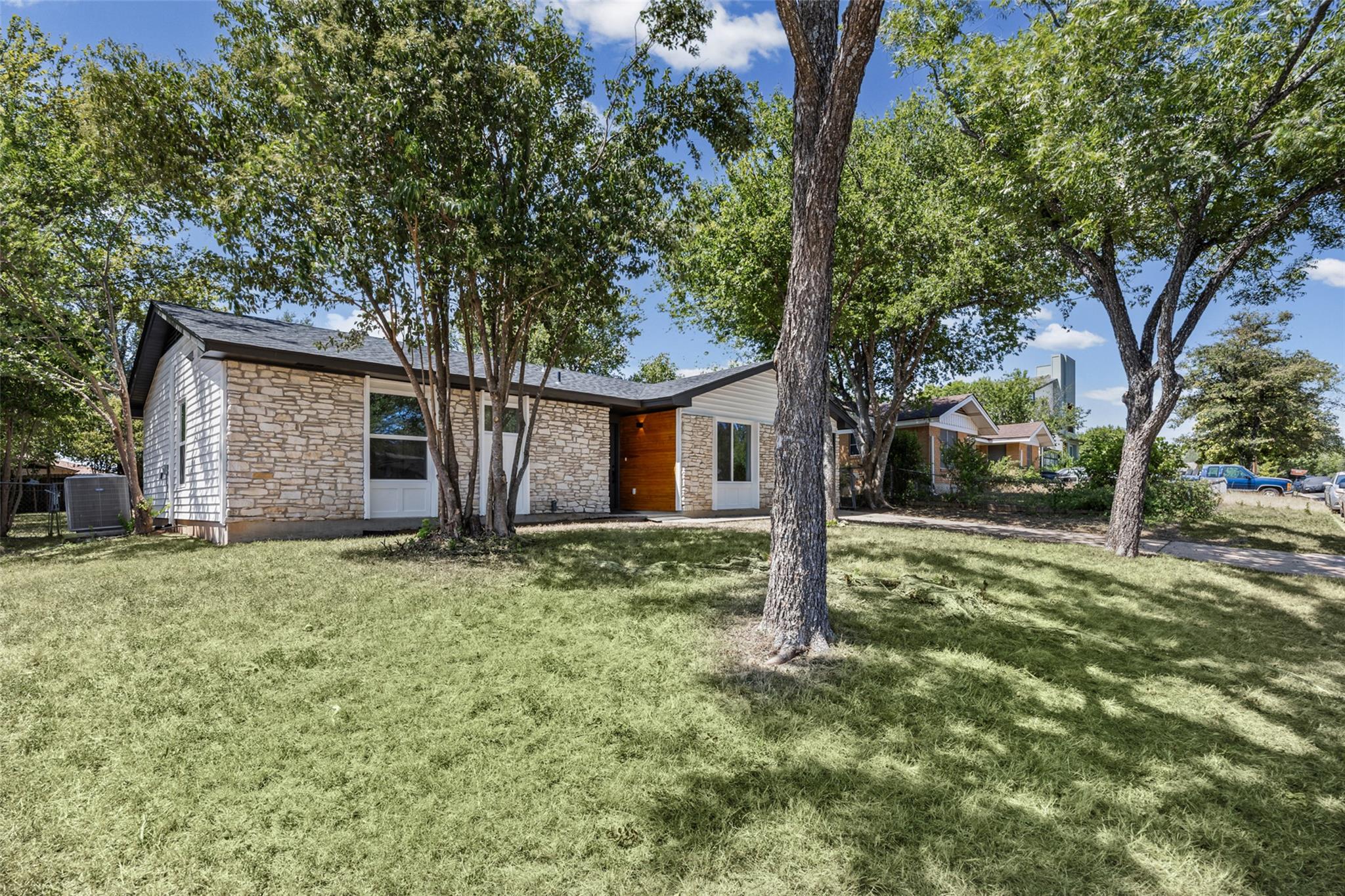 4710 Russet Hill DR — photo 3