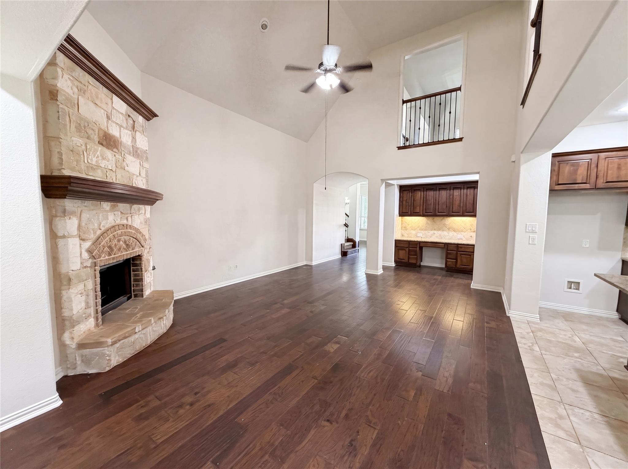 119 Driftwood DR — photo 3