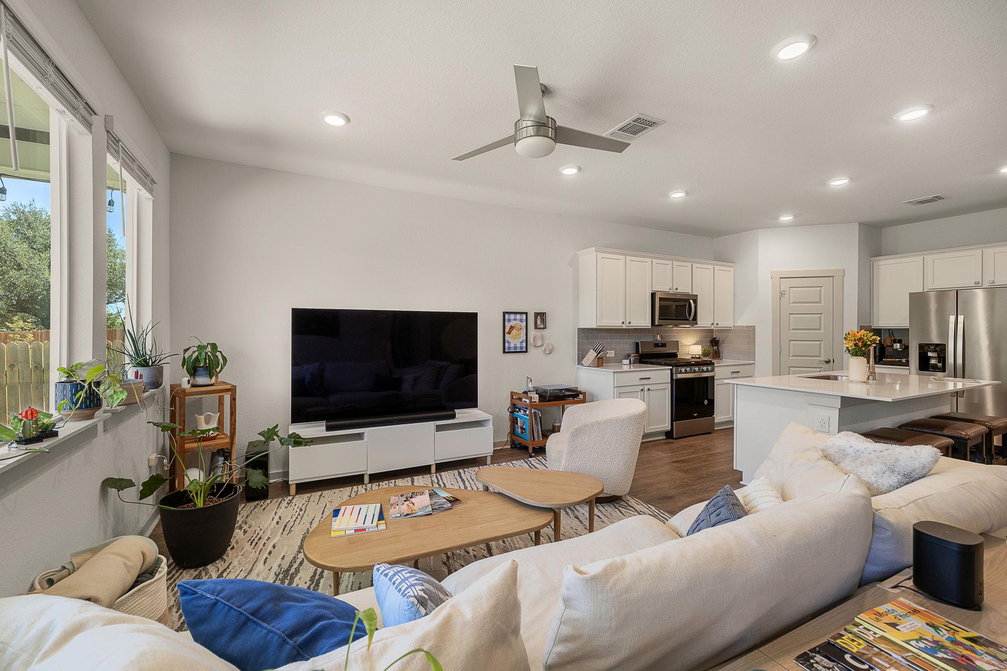 2104 Sisterdale LN — photo 5