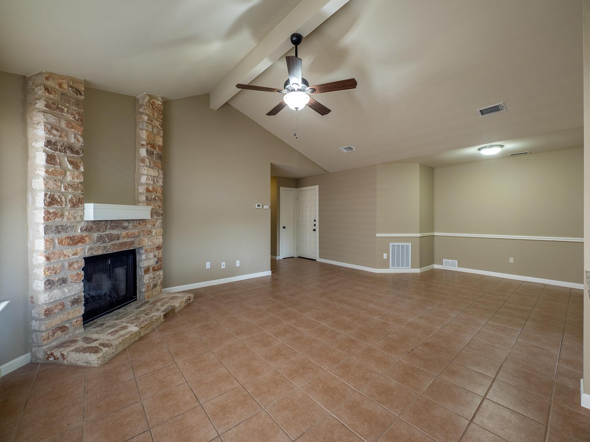 16829 Whitebrush LOOP — photo 3