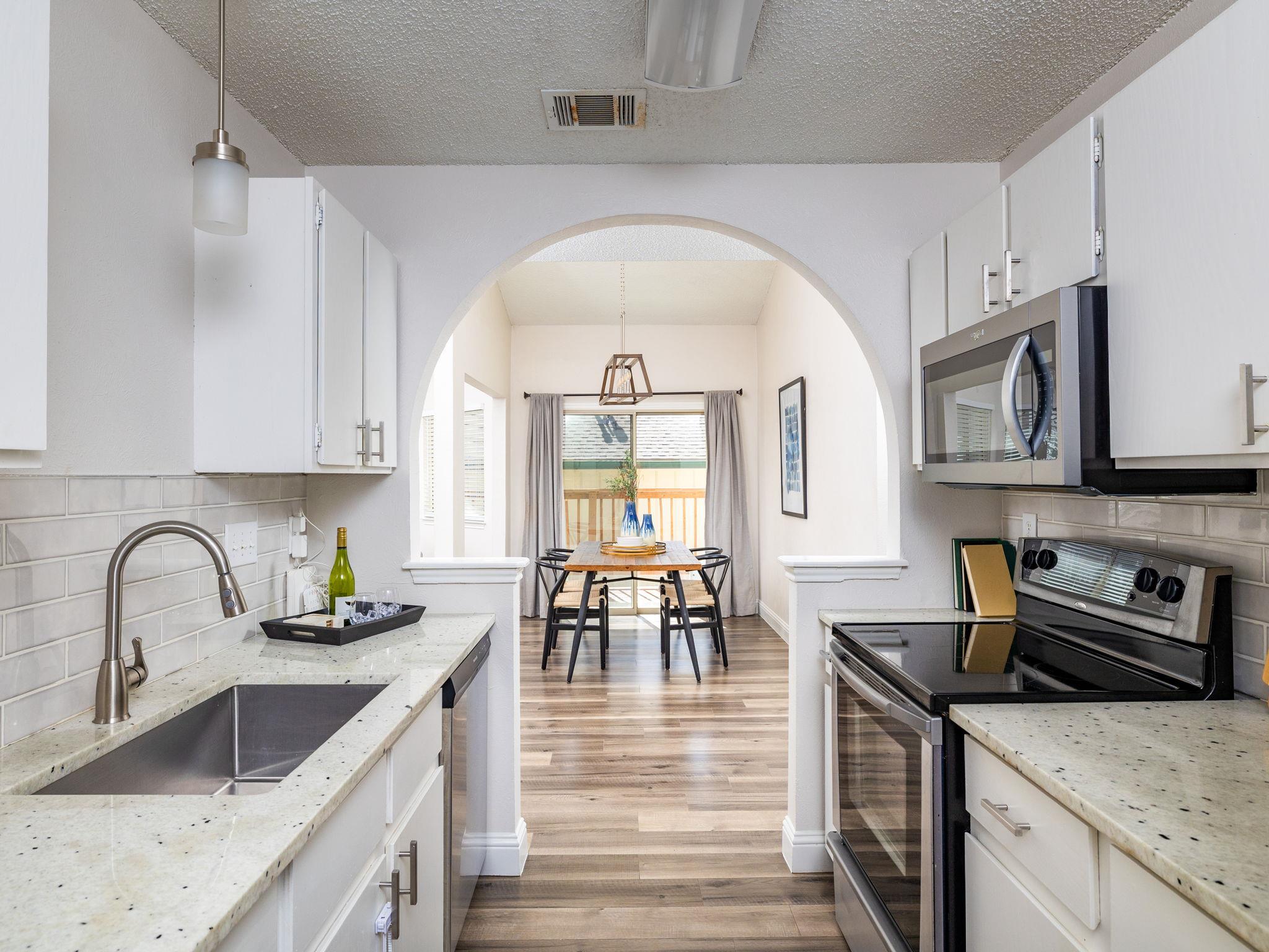 1811 Rainy Meadows DR — photo 3