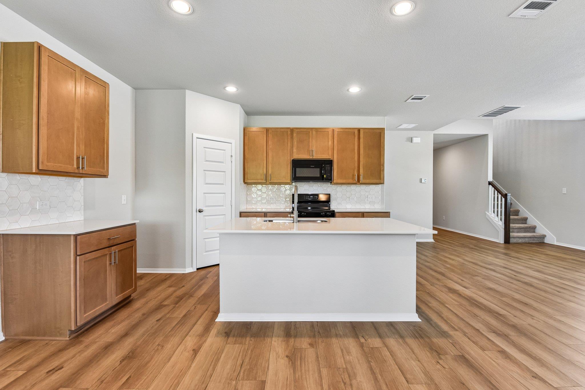 3000 Little Don DR — photo 4