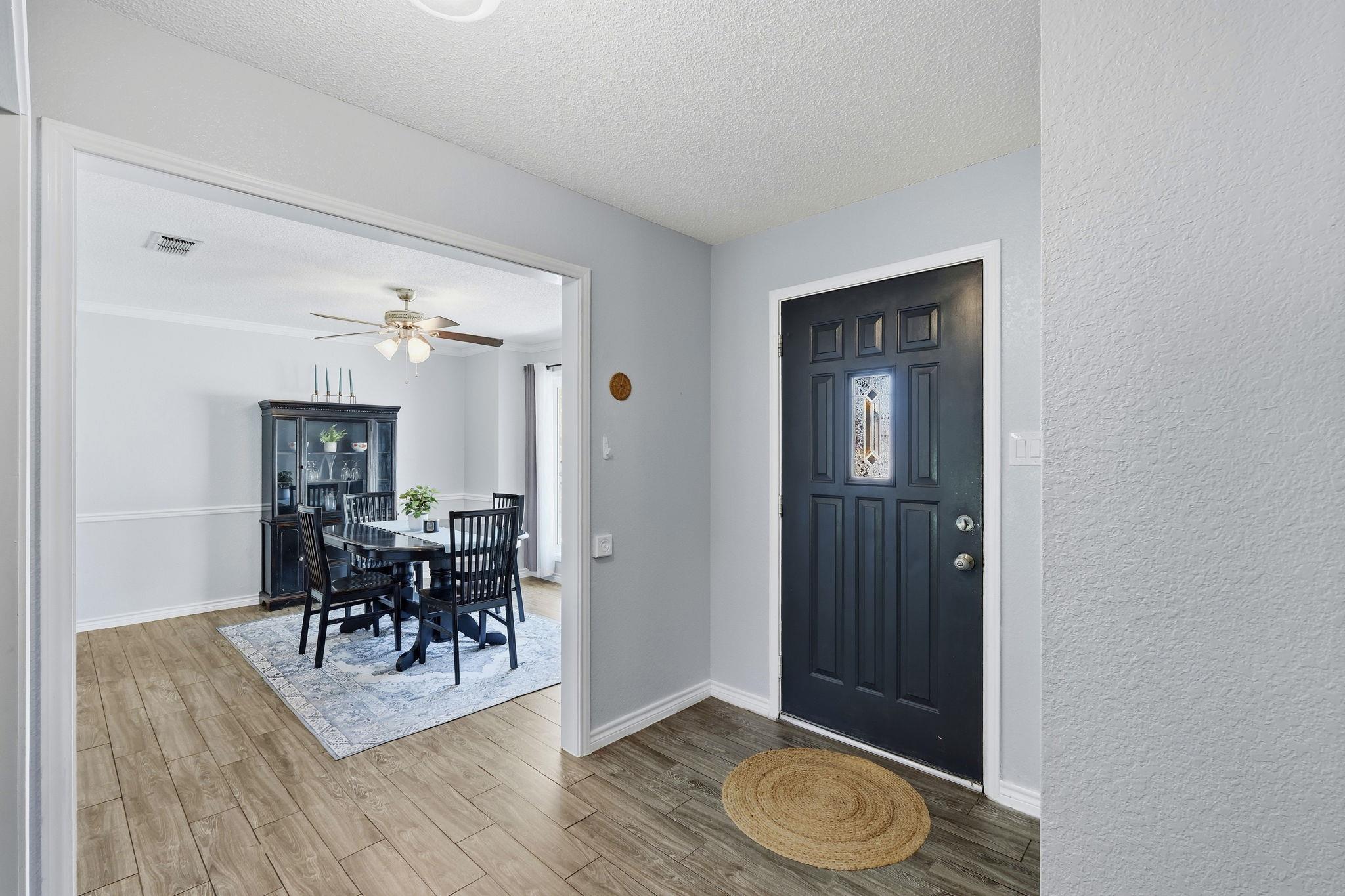 602 Applewood DR — photo 4