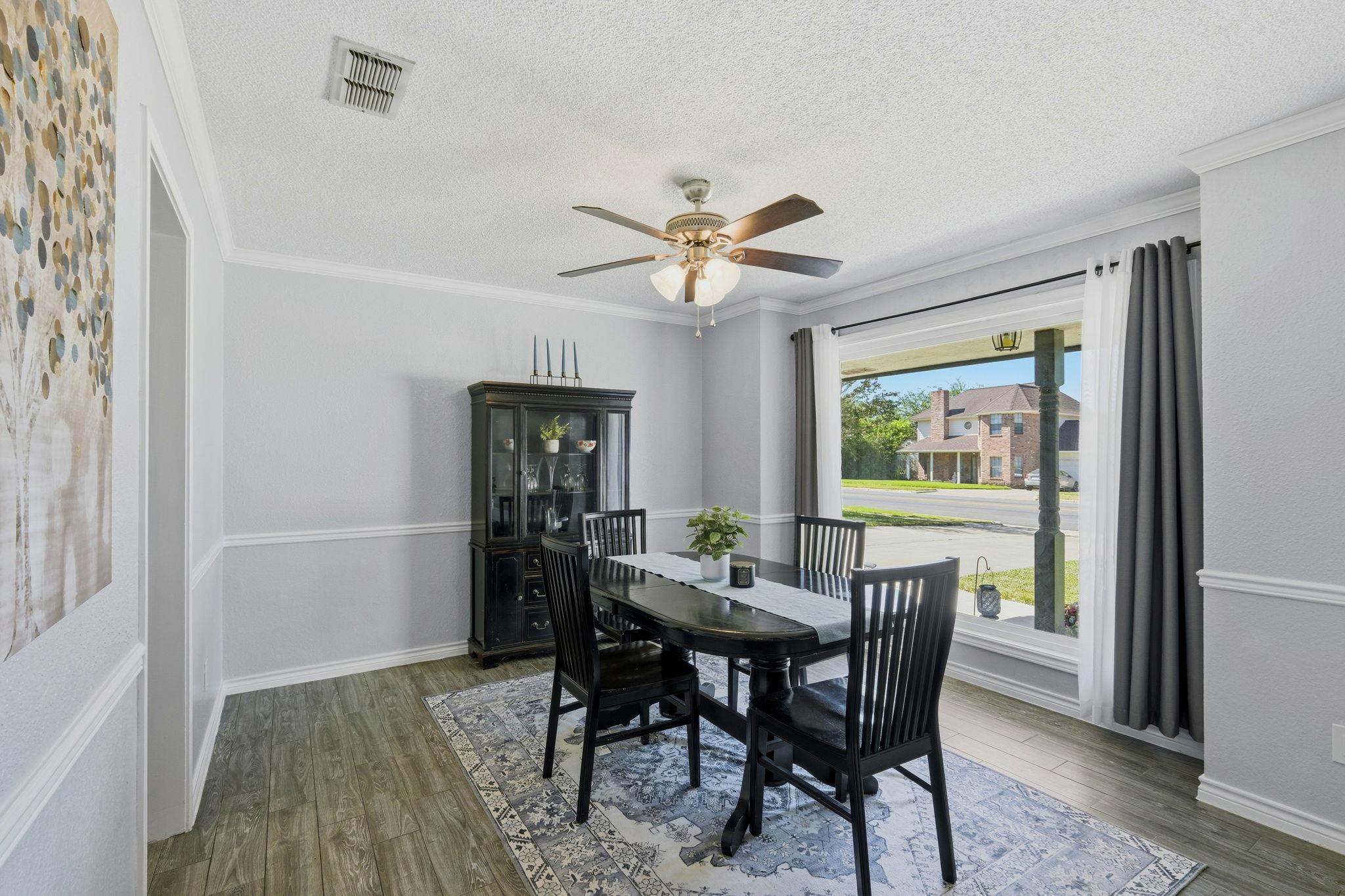 602 Applewood DR — photo 5