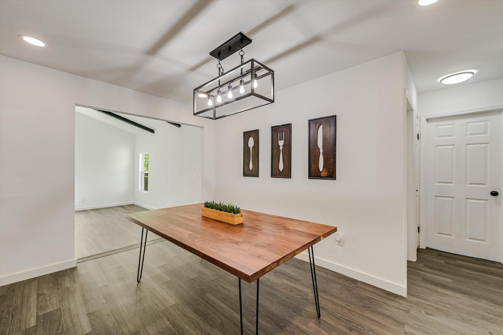 6913 Shannon DR — photo 5
