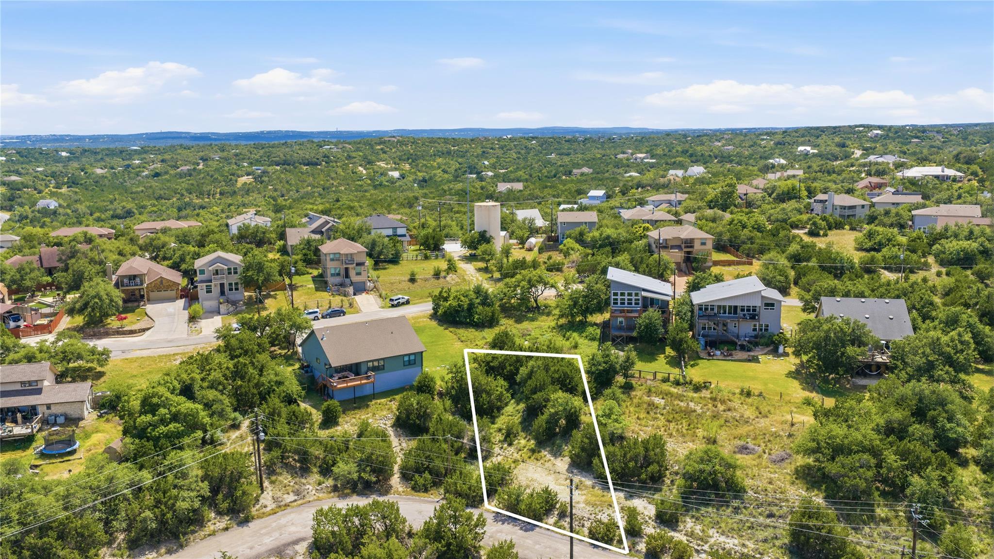 10704 Lake Park DR — photo 4