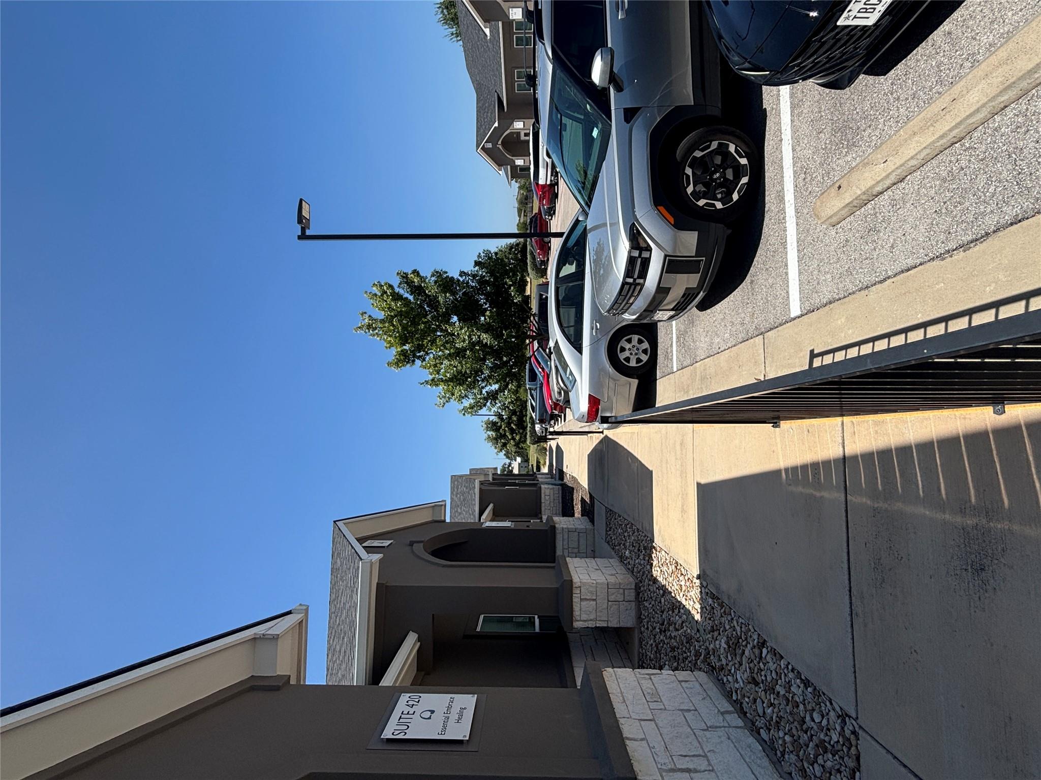 660 Bagdad RD #430 — photo 3