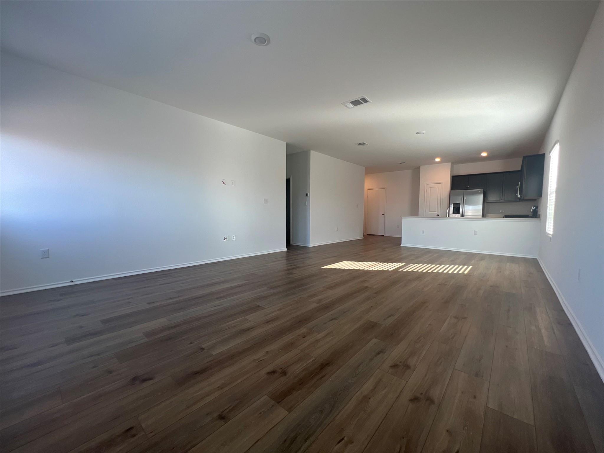 13604 Menard WAY — photo 4