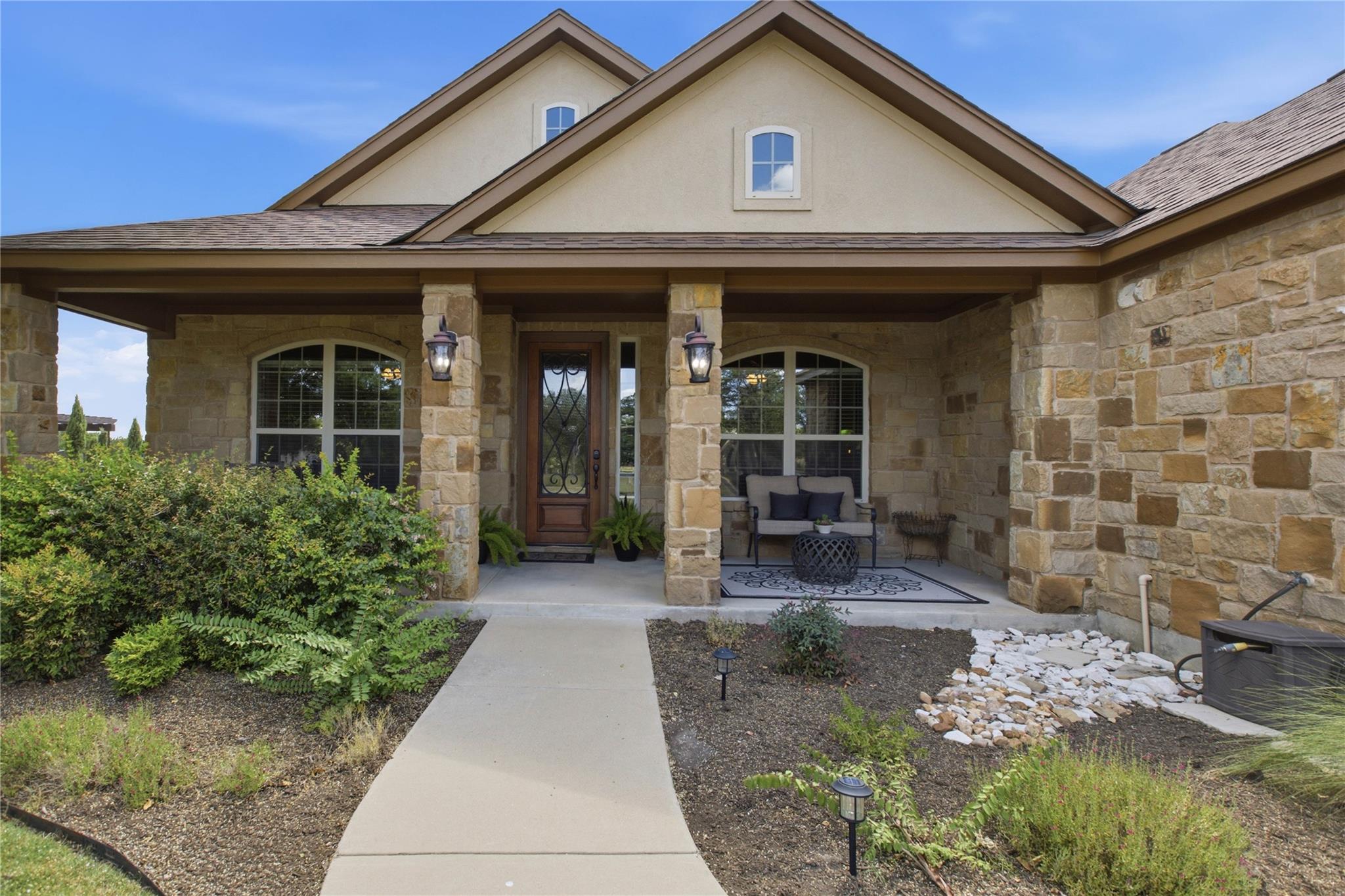 224 Whitney Woods CIR — photo 3