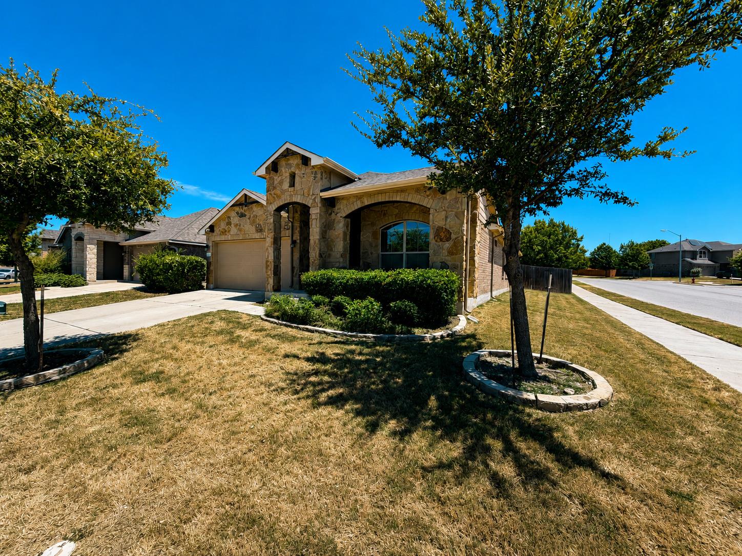 1919 Mexia DR — photo 3