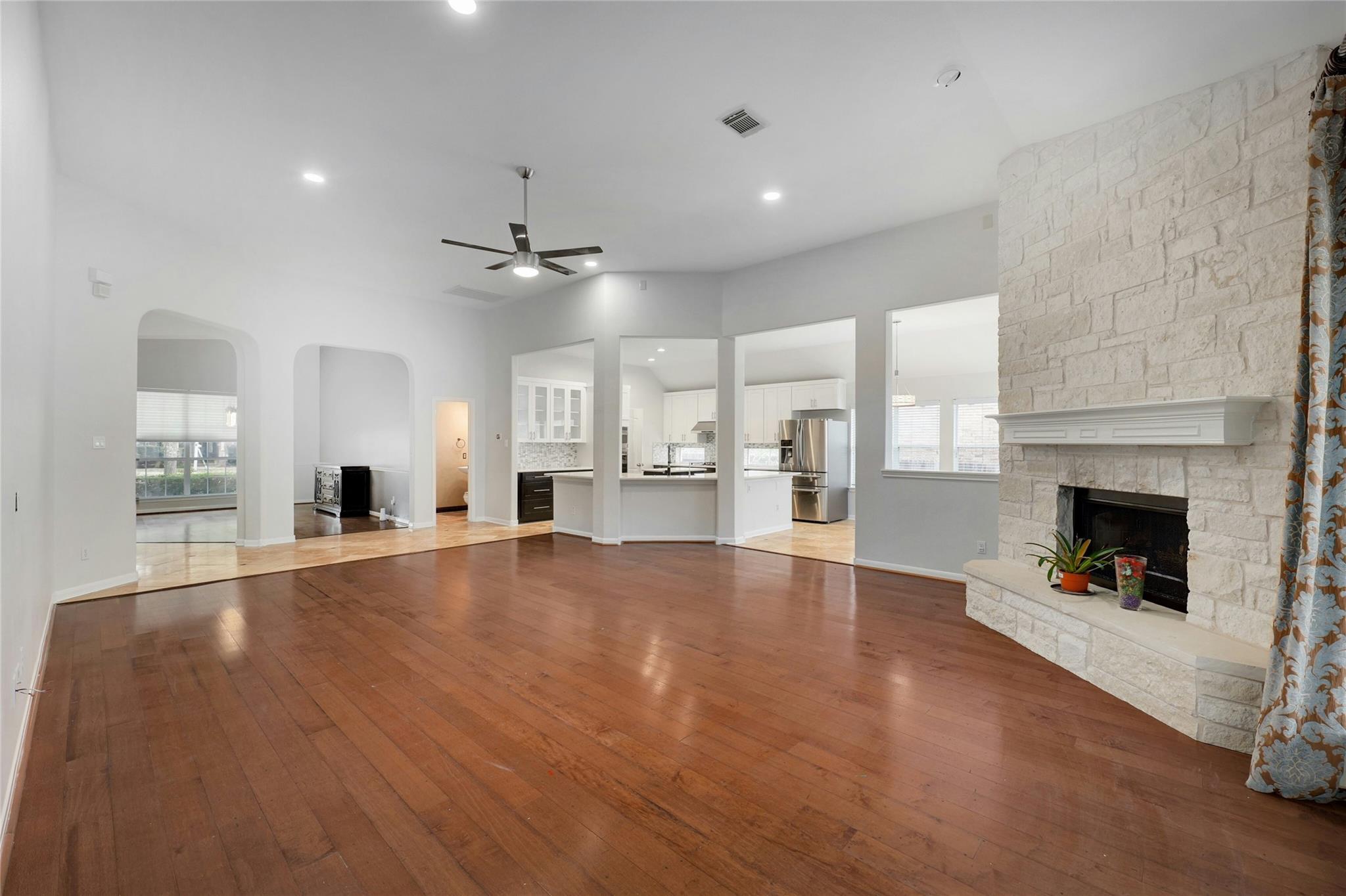 3806 Azur LN — photo 5