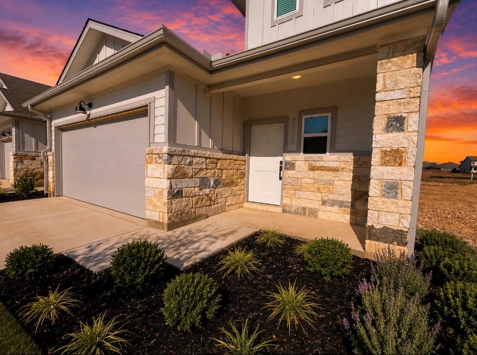 8534 Wellspring LOOP — photo 4